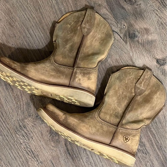 Ariat Lightly Worn Boots - Picture 5 of 5